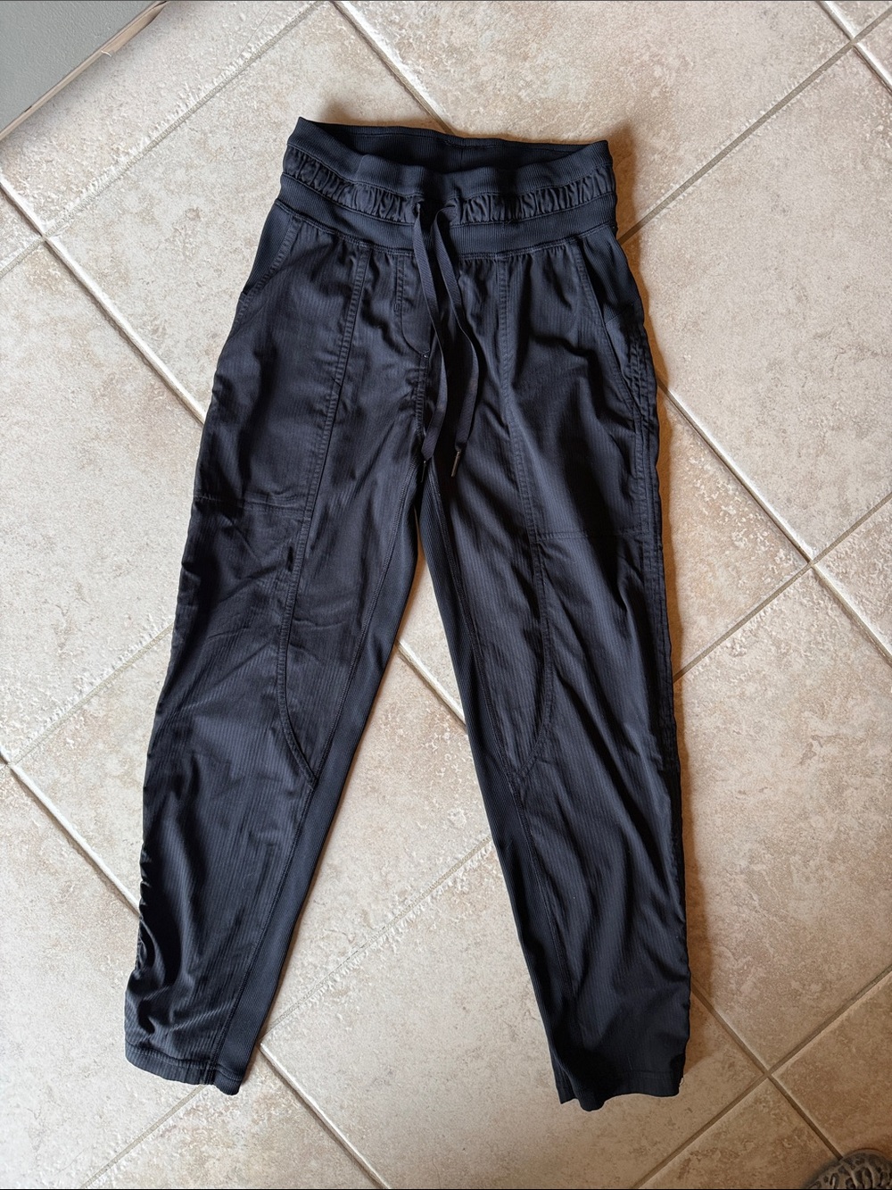 lululemon Dance Studio Mid-Rise Cropped Pant